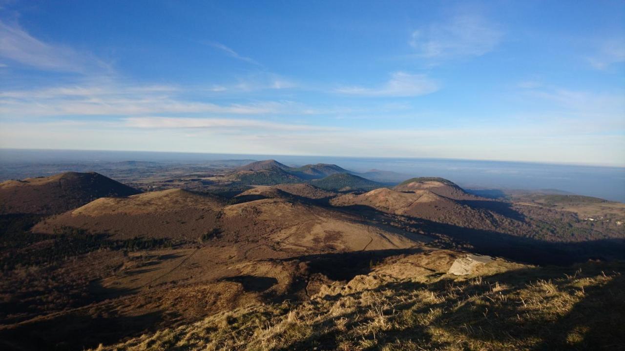 Sejour Au Coeur Des Volcans Saint-Ours  Extérieur photo