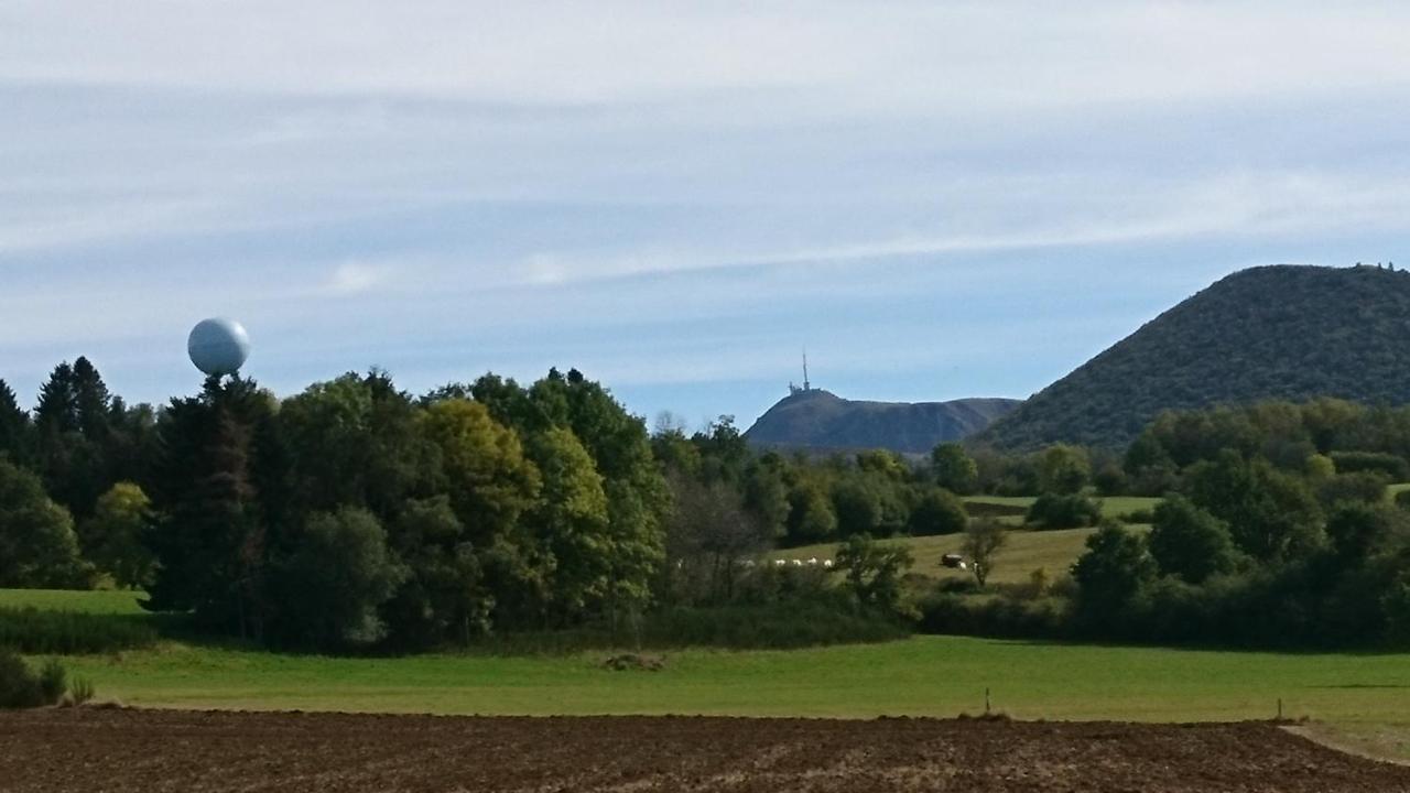 Sejour Au Coeur Des Volcans Saint-Ours  Extérieur photo